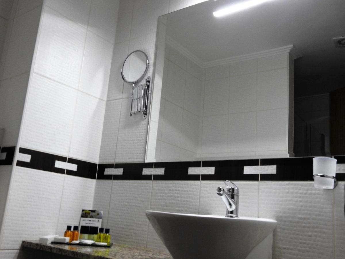 Inn Town Hotel Эскишехир Экстерьер фото