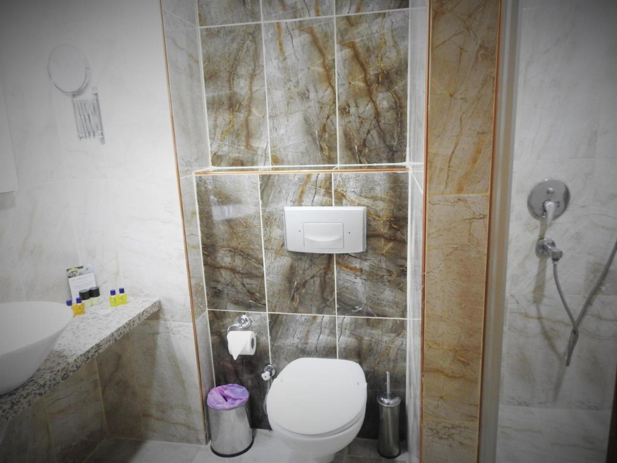 Inn Town Hotel Эскишехир Экстерьер фото