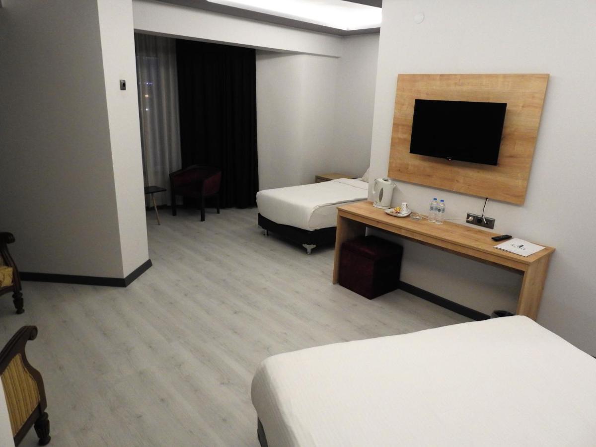 Inn Town Hotel Эскишехир Экстерьер фото