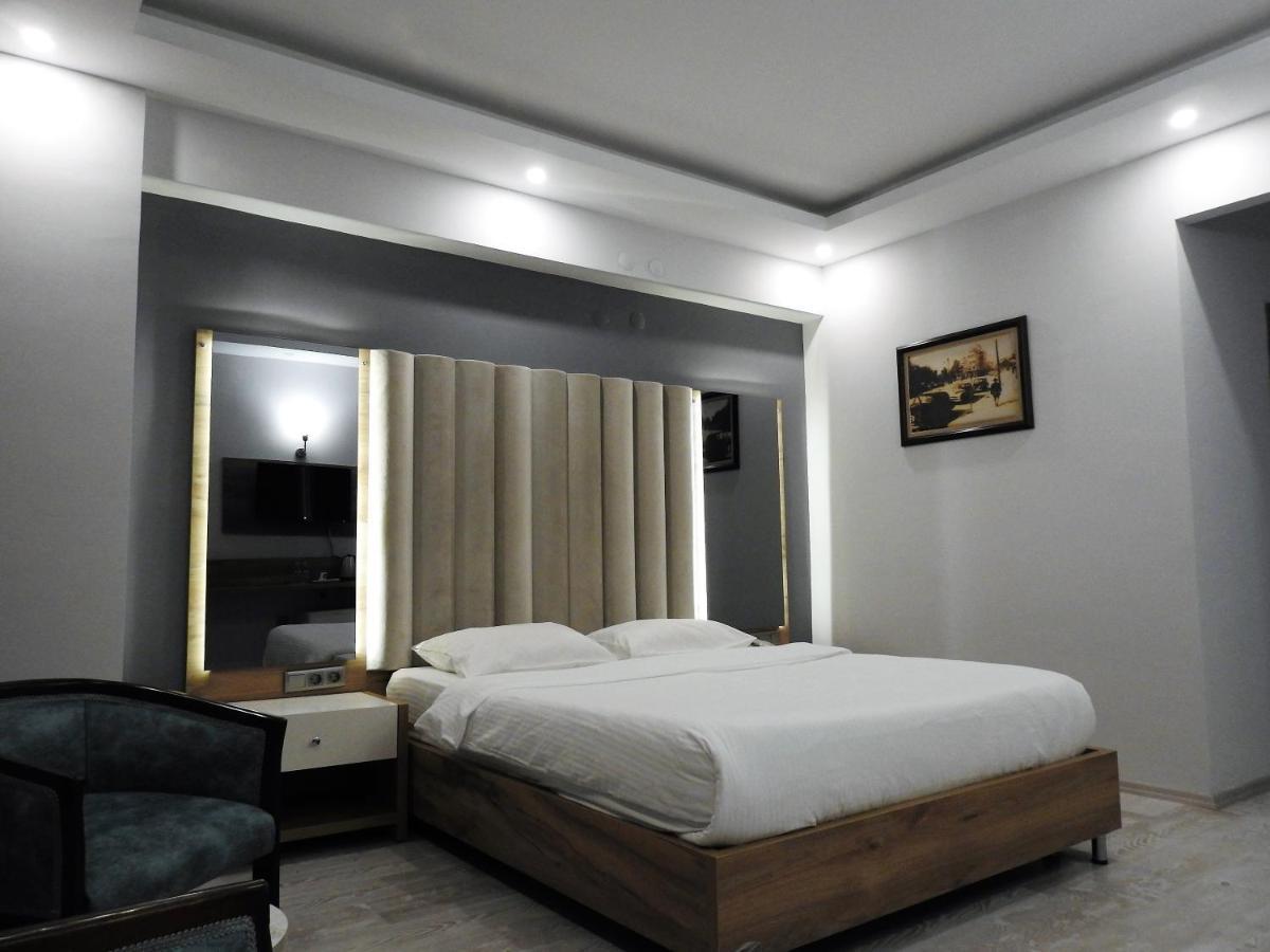 Inn Town Hotel Эскишехир Экстерьер фото