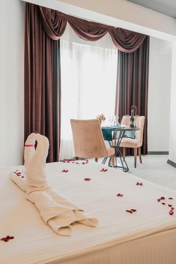 Inn Town Hotel Эскишехир Экстерьер фото