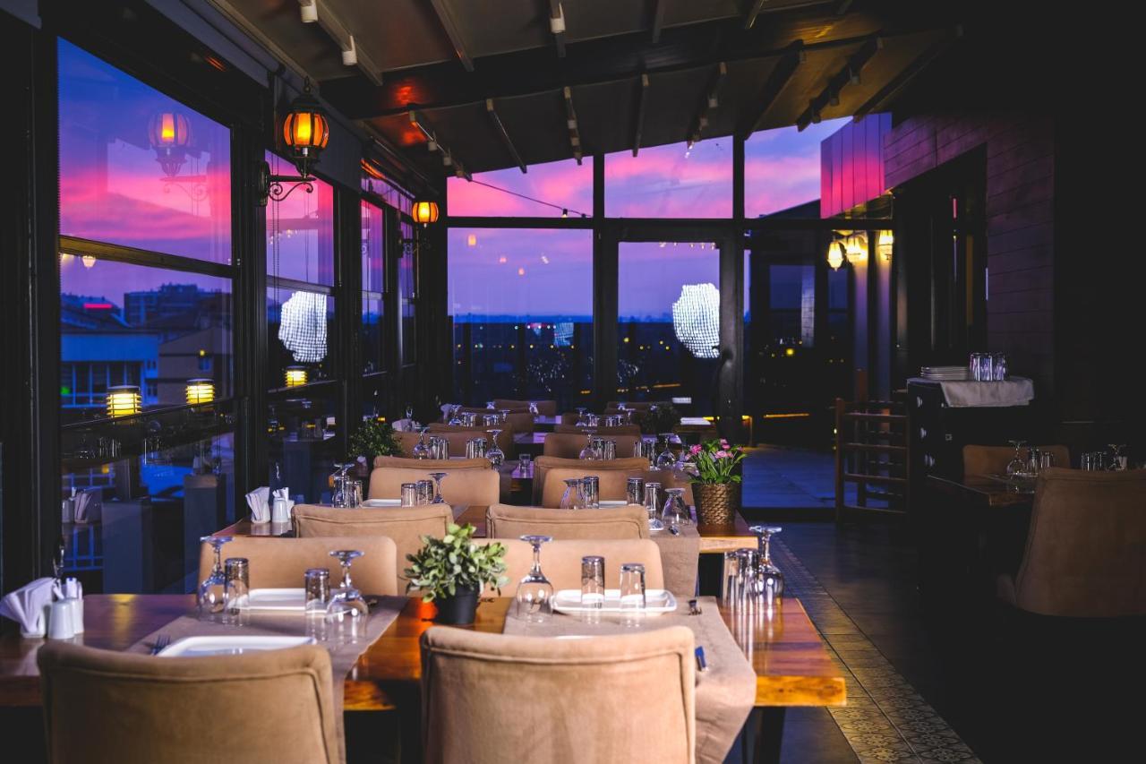 Inn Town Hotel Эскишехир Экстерьер фото